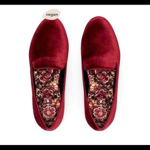 Red Velvet Crimson Birdies